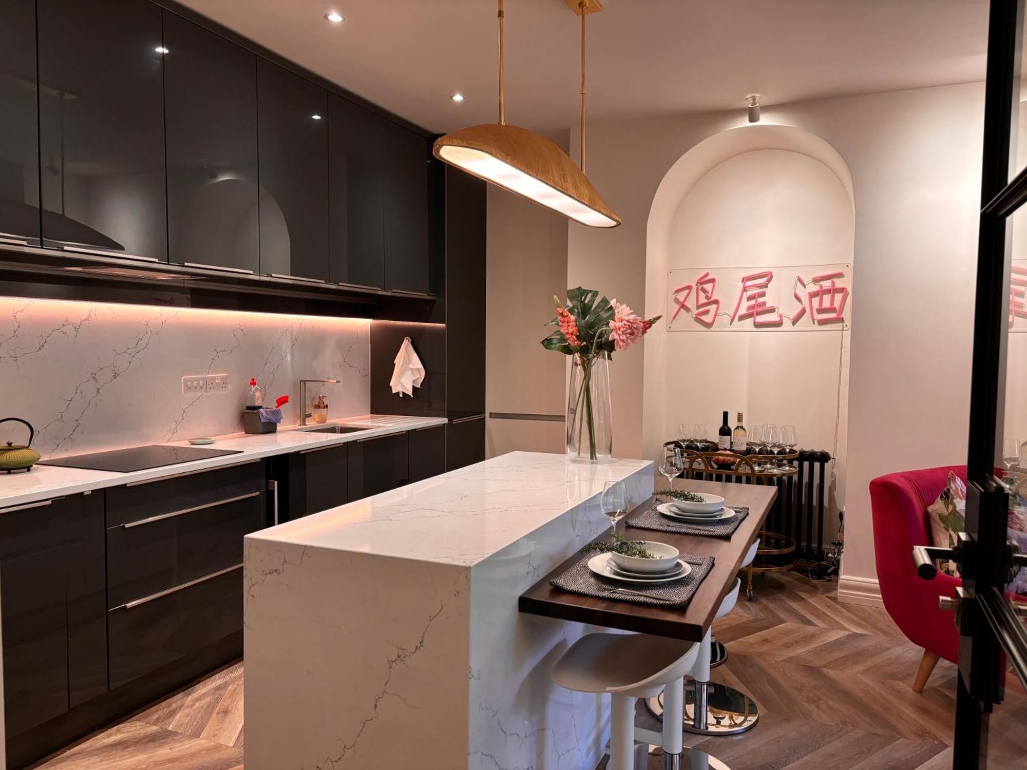 Luxurious 2 Bedroom Apartment With Sea View In Monkstown Блэкрок Экстерьер фото